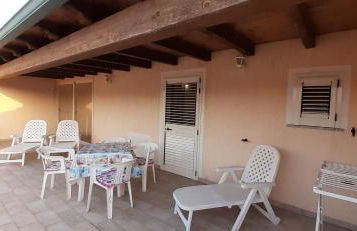 Fronte mare attico indipendente ed esclusivo con terrazza panoramica - Foto 10