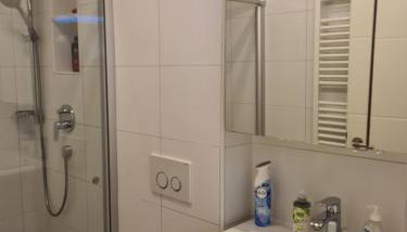 WellandHome- Deluxe Apartment Schechingen - Foto 5, towels, Shower
