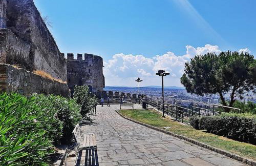 Dimitra's cosy studio in old town with backyard - Foto 50