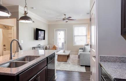 Landing Stylish 3BD Clubhouse Gym - Photo 36