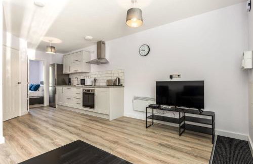 Modern Central Apartment in the Heart of York - Photo 2