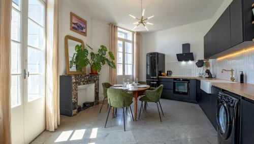 Centre - Parking - 5 min Place Comédie - Tram - Foto 3