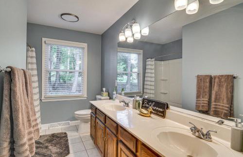 Private Yard and Deck High Point Home Base! - Foto 18