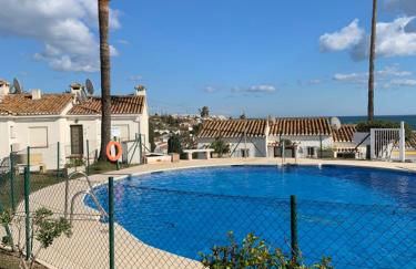 Super Holiday Las Buganvillas garden and sea views - Photo 7
