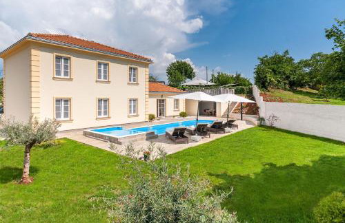 Villa Jakov - Photo 2