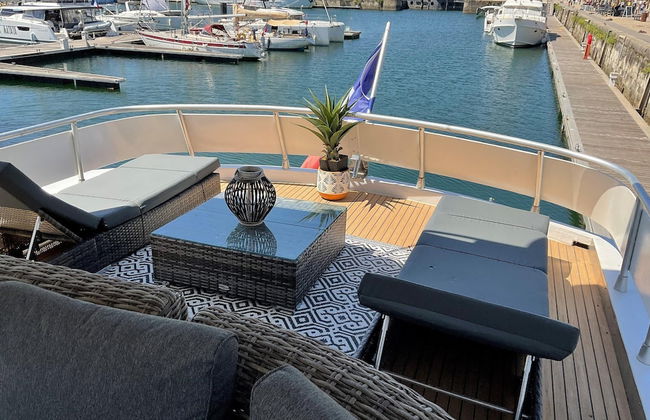 Luxury Yacht in La Rochelle With a Terrace - Foto 1