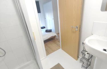 New 2 Bedroom Flat close to City Center Camp Street - Foto 14