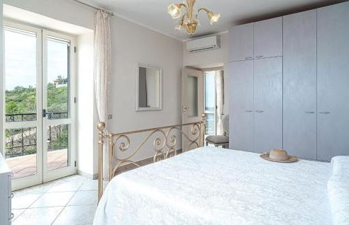 2 Bedroom Beautiful Apartment In Laureana Cilento - Photo 26