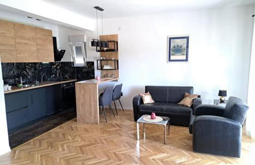 Apartment Kyra with terrace and garden - Foto 2