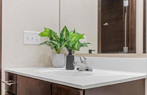 2KBD2BA Steps from Target Center+GYM+KTCHN+LNDRY - Foto 27