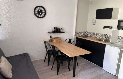 Studio refait à neuf pour 4 pers. à Port Camargue - FR-1-731-121 - Photo 5