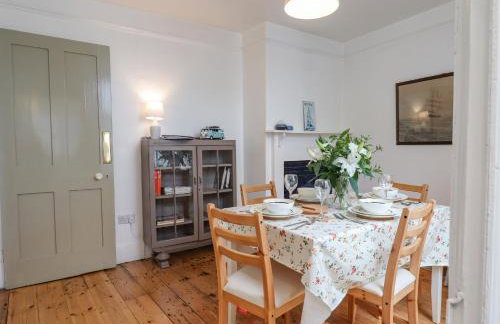 Shipwrights Cottage - Photo 6