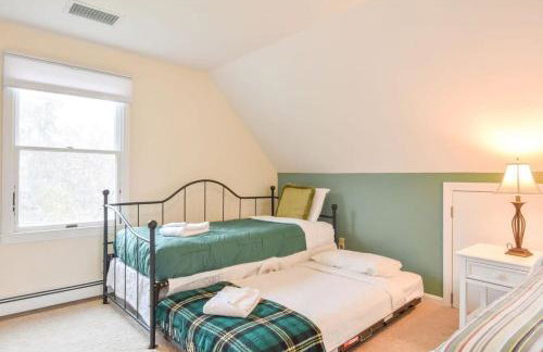 Beautiful Spacious Family Retreat w Pool - Foto 16