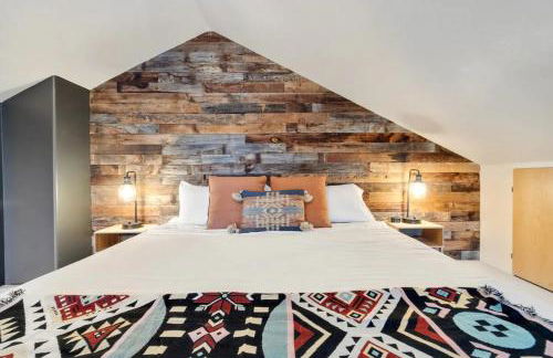 Family Mountain Getaway w Hot Tub and Amazing Views! Close to Hiking & Skiing - Foto 19