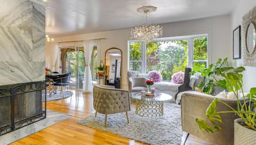 Work and Relax! Updated Walnut Creek Home with Office - Foto 3