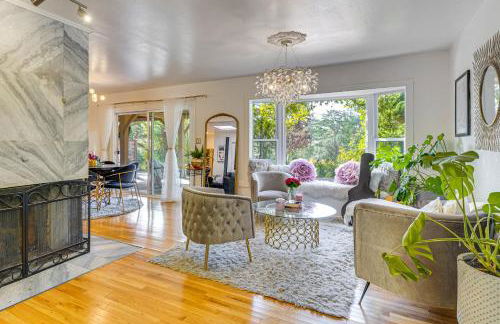 Work and Relax! Updated Walnut Creek Home with Office - Foto 3