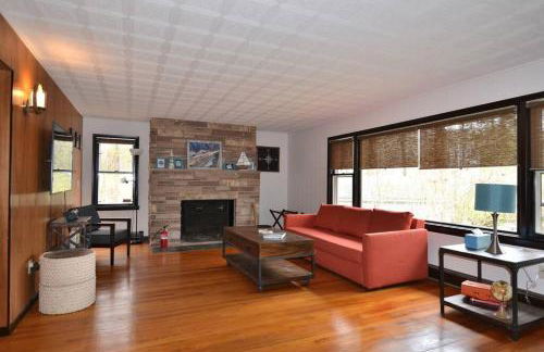 3 Acre Lake Paradise Swimming Pool & Jacuzzi HotTub! - Foto 24