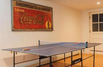 Secluded Charming Farmhouse Lake Views Firepit - Foto 4