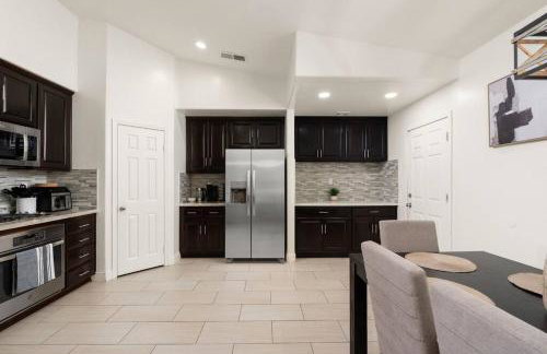 Perfect Home for Work or Relaxing Vacation - Photo 4