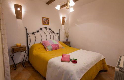 romantic house for 2 or 4 people with jacuzzi - Foto 3