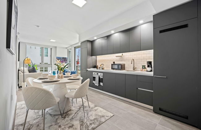 Modern High-Rise Condo with Pool/Gym, in Central DT MIAMI! - Photo 37