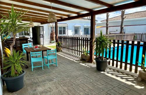 GATU Villa Serena piscina privada mayores de 25 años y familias - Foto 33