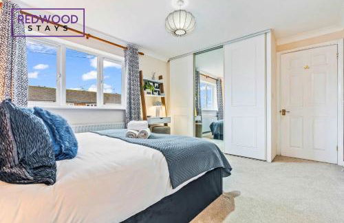 Cozy Family & Contractor Home 3X FREE Parking by Redwood Stays - Foto 18