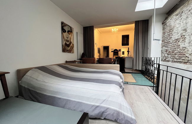 Chic Comfortable Loft and Natural Light - Photo 16