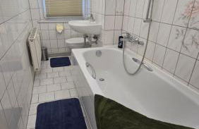 3Raumwohnung mit Balkon in Leipzig Nord BMW, Amazon, Messe & Porsche - Foto 45