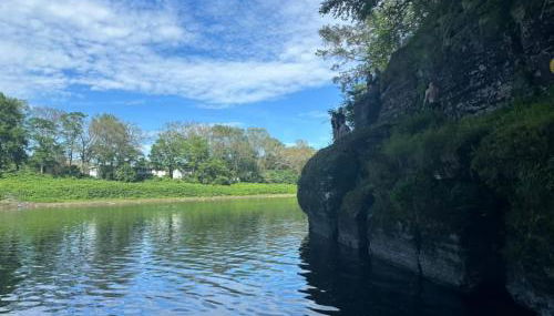 The Vault - Hidden Playroom For Couples - Private Hot Tub - Mountain Views - Riverfront - Foto 5