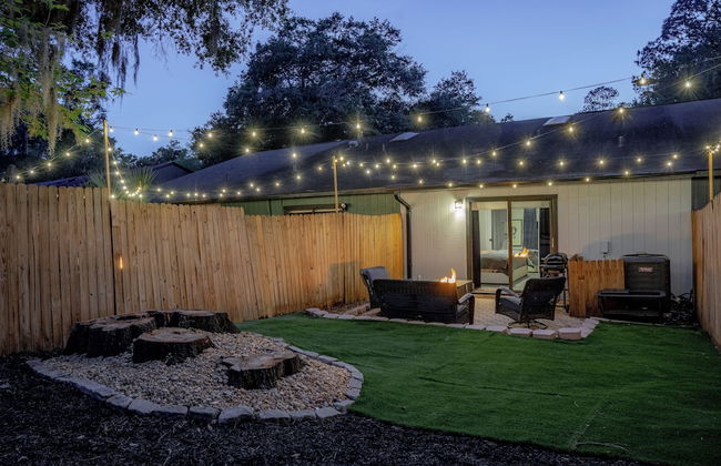 Quiet Convenient and Modern Haven - Photo 30