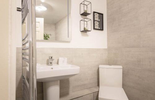 Number Three - Photo 19