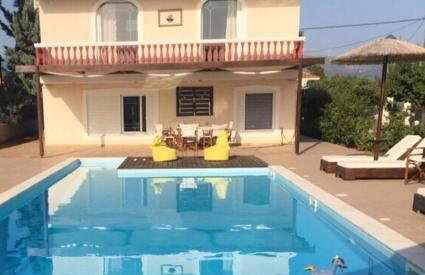 Villa Evenik - Photo 1