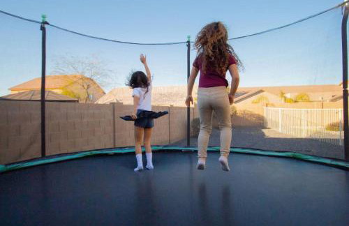 Heated Pool • Mini Golf • Huge Backyard • King Bed - Foto 44