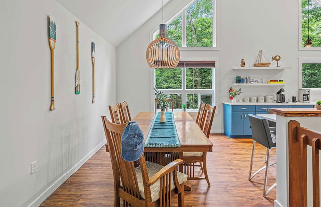 Happy Trails Chalet by Avantstay Sauna + Deck, Private Community Beach Access - Foto 28