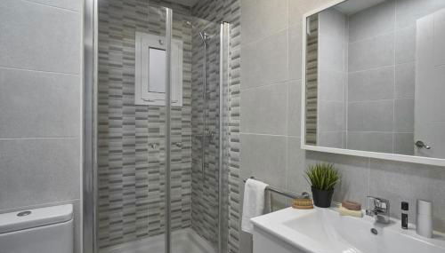 BeBarceloner Sant Andreu Apartments - 3 bedrooms - Photo 5