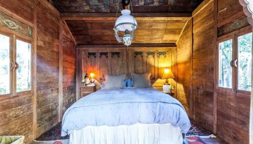Antique Indonesian Teakwood Cottage for a Romantic Getaway in Petaluma, California - Foto 3