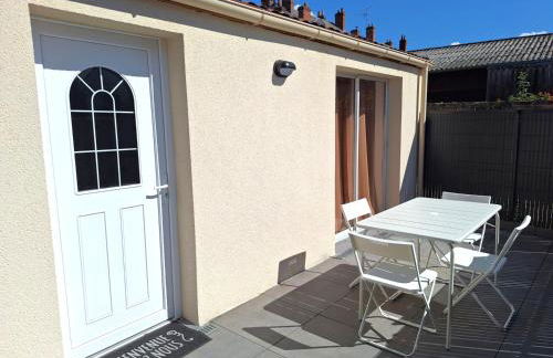 Maisonnette 4 pers - Terrasse - Olivet - Photo 4