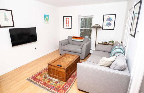 Whimsical apartment near downtown Winooski - Foto 14