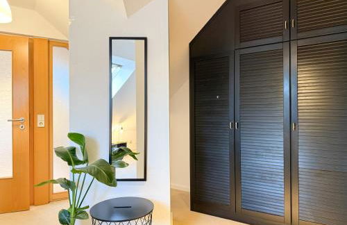 Zentrale, Designer Maisonette Wohnung mit Galerie, Gruppen- und Kinderfreundlich, Smart TV - Foto 19