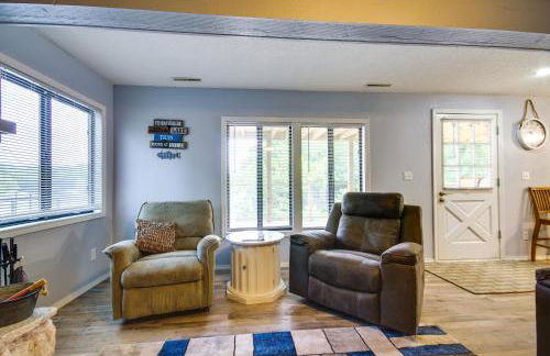 Waterfront Home with Views and Dock in Sunrise Beach! - Foto 6