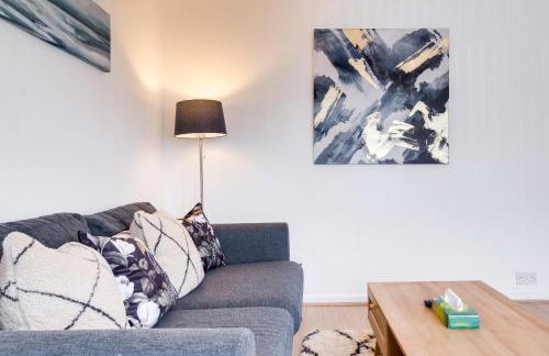 Spacious, Comfy, 3 Bed House - Free Parking - Quiet Area - In Shirley, Solihull - Near JLR, NEC, Airport, M42 - Foto 40