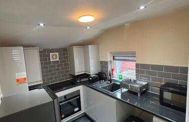 1 Bedroom Flat - Manchester Airport Apartment - 7 mins to MAN - Staycations & Business stays! - Foto 13