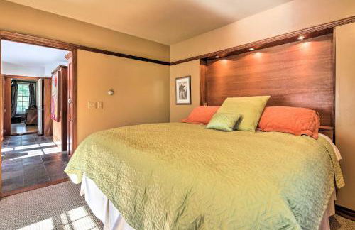 Lovely Brookfield Home with Private Deck and Views - Foto 11