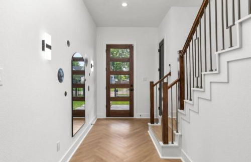 Chic 4BR Getaway Near NRG TMC - Foto 5