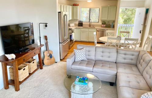 Modern & Cozy Gem ~ Walk to the Beach ~ Queen Beds - Photo 12