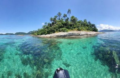 Exclusivo flat 2 quartos à beira-mar com vista panorâmica - Foto 23