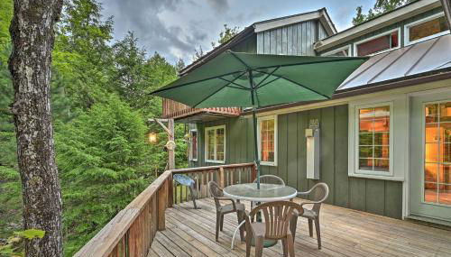 Beautiful Jay Peak Home Near Creek and Waterfalls! - Foto 2