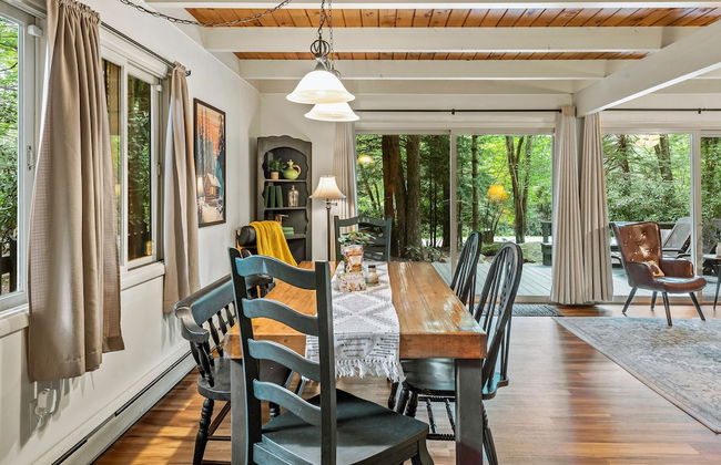 The Four Seasonal by Avantstay Hot Tub Spacious Deck Fire Pit - Foto 5