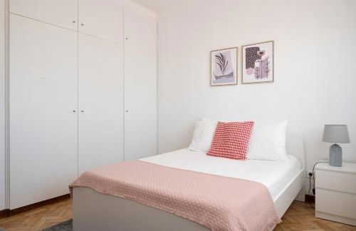 KING SIZE Bed with Air Conditioning near the BEACH & FREE Street Parking - Foto 26